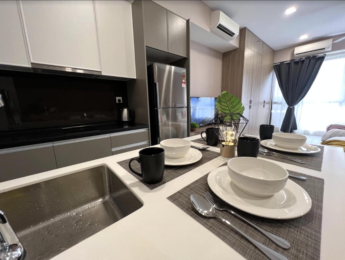 Free Parking # 2 Bed Family Bellsuite - Sepang Klia Kota Warisan Exteriör bild