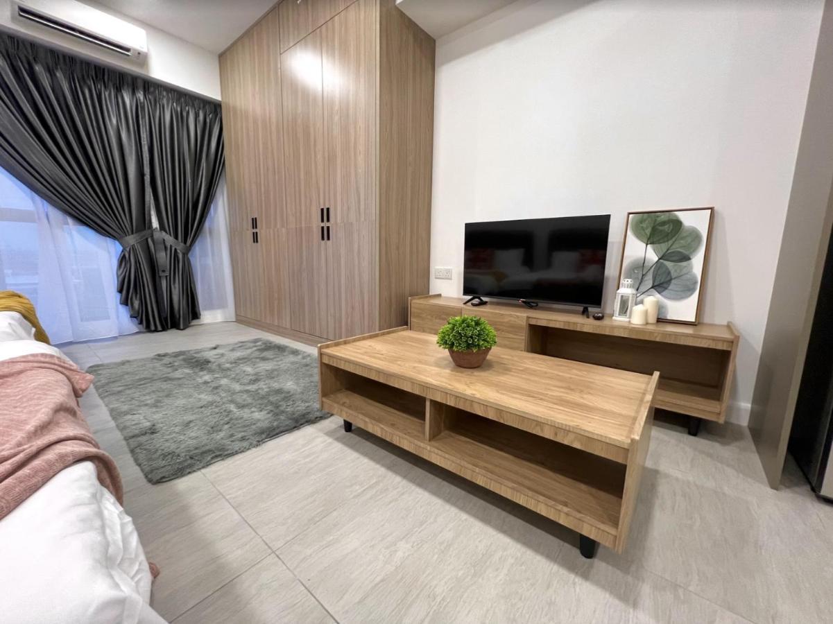 Free Parking # 2 Bed Family Bellsuite - Sepang Klia Kota Warisan Exteriör bild