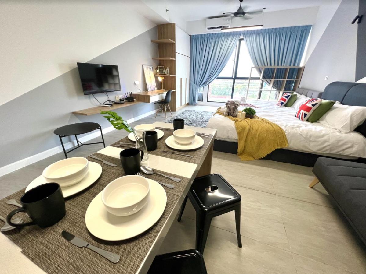 Free Parking # 2 Bed Family Bellsuite - Sepang Klia Kota Warisan Exteriör bild