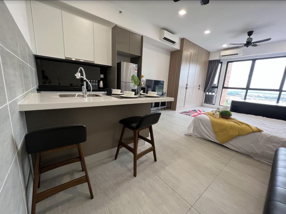 Free Parking # 2 Bed Family Bellsuite - Sepang Klia Kota Warisan Exteriör bild