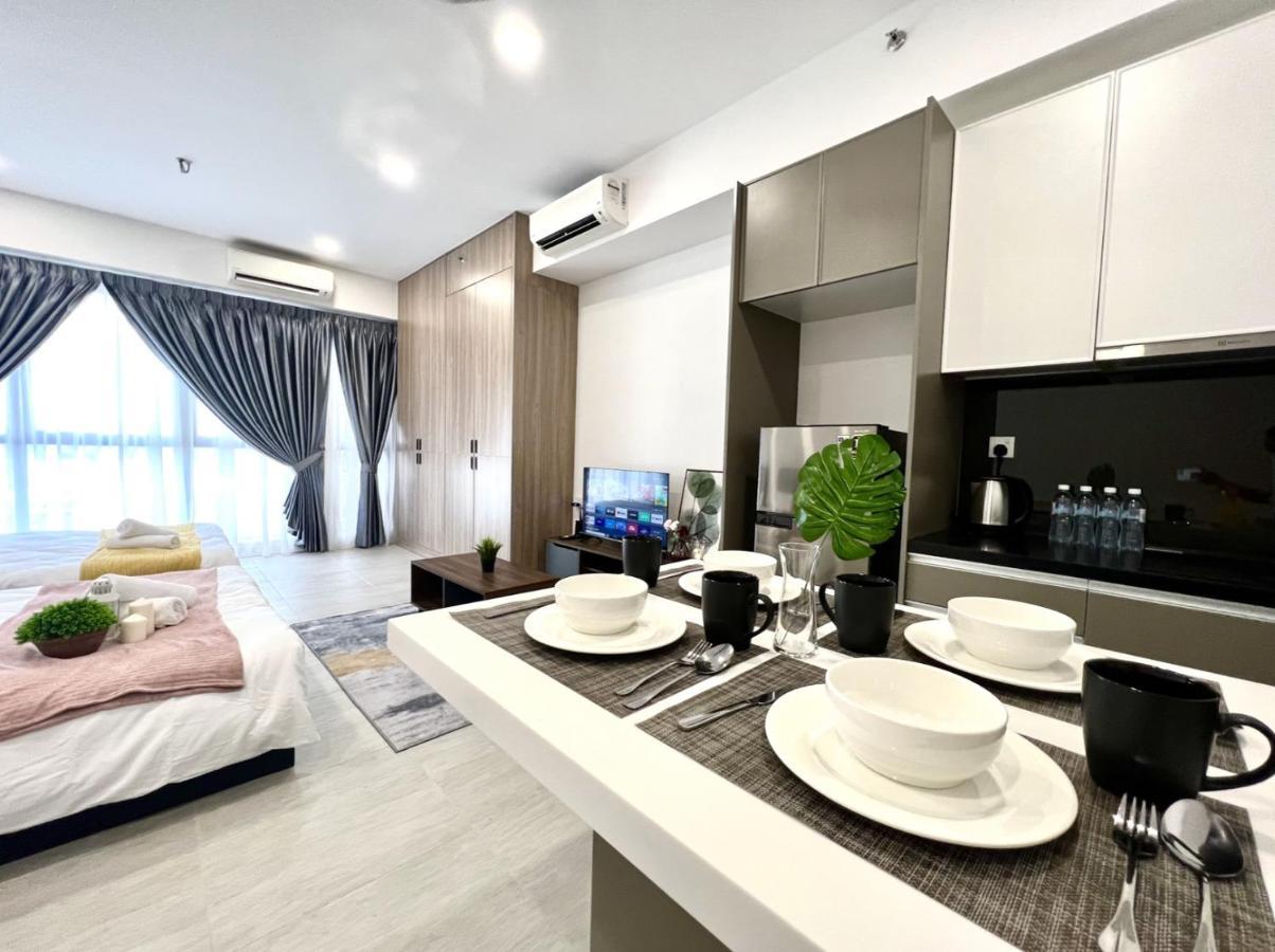 Free Parking # 2 Bed Family Bellsuite - Sepang Klia Kota Warisan Exteriör bild